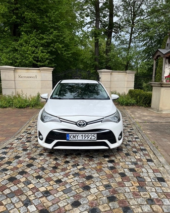 Toyota Avensis cena 36500 przebieg: 270000, rok produkcji 2015 z Pniewy małe 46
